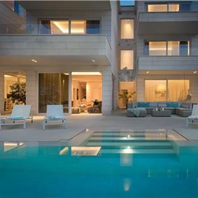 Luxury 6 Bedroom Brac Island Beach Front Villa With Heated Infinity Pool and lift near Sumartin sleeps 12